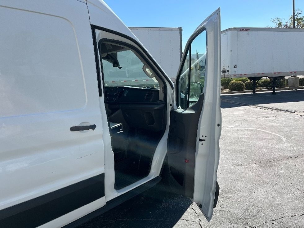 Cargo Van (Panel Van)-Light and Medium Duty Trucks-Ford-2021-Transit 350-La Mirada-CA-170,046\n\t\tmiles-$ 18,500 - Image 19