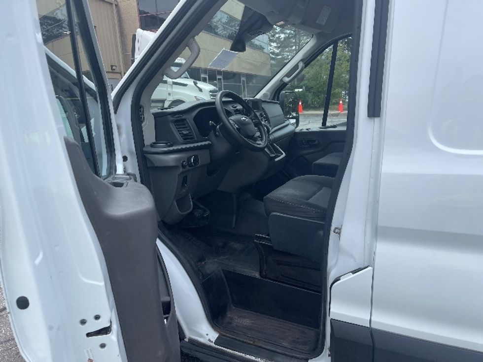 Cargo Van (Panel Van)-Light and Medium Duty Trucks-Ford-2021-Transit 350-Mississauga-ON-188,523\n\t\tkm-$ 19,250 - Image 13