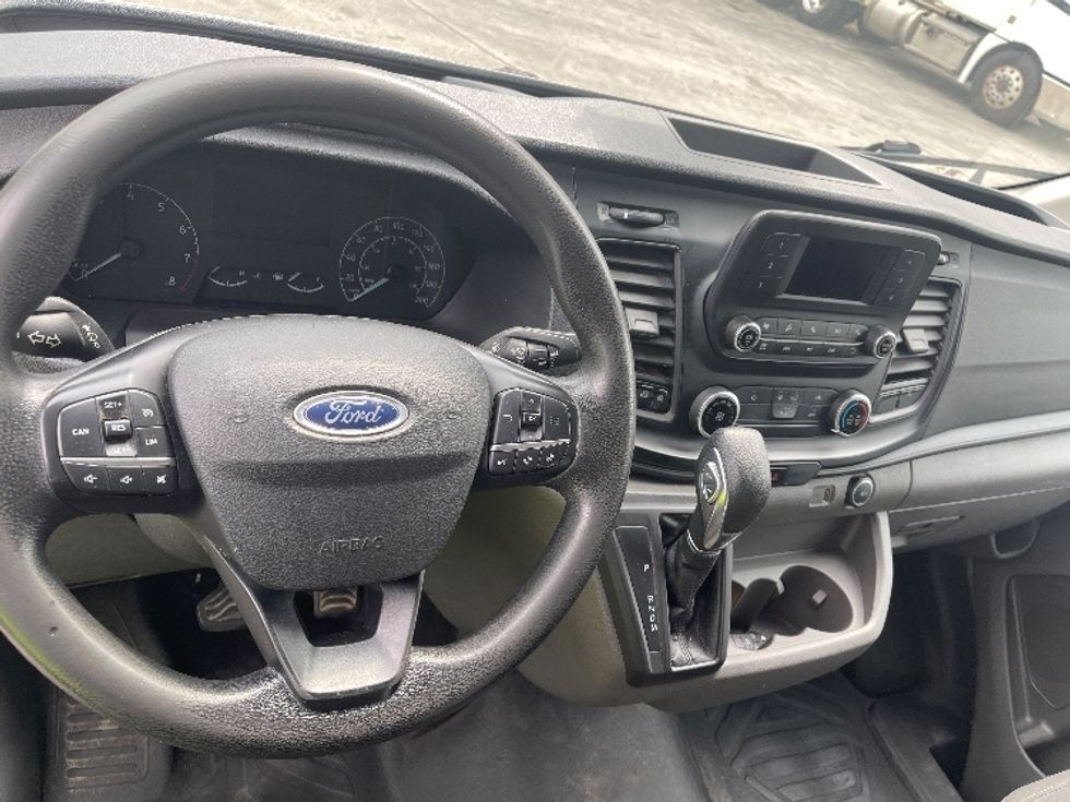 Cargo Van (Panel Van)-Light and Medium Duty Trucks-Ford-2021-Transit 350-Mississauga-ON-188,523\n\t\tkm-$ 19,250 - Image 15