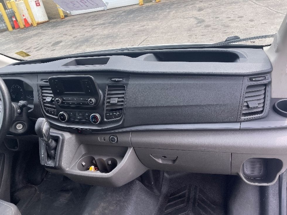 Cargo Van (Panel Van)-Light and Medium Duty Trucks-Ford-2021-Transit 350-Mississauga-ON-188,523\n\t\tkm-$ 19,250 - Image 18
