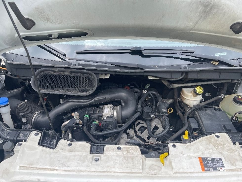 Cargo Van (Panel Van)-Light and Medium Duty Trucks-Ford-2021-Transit 350-Mississauga-ON-188,523\n\t\tkm-$ 19,250 - Image 20