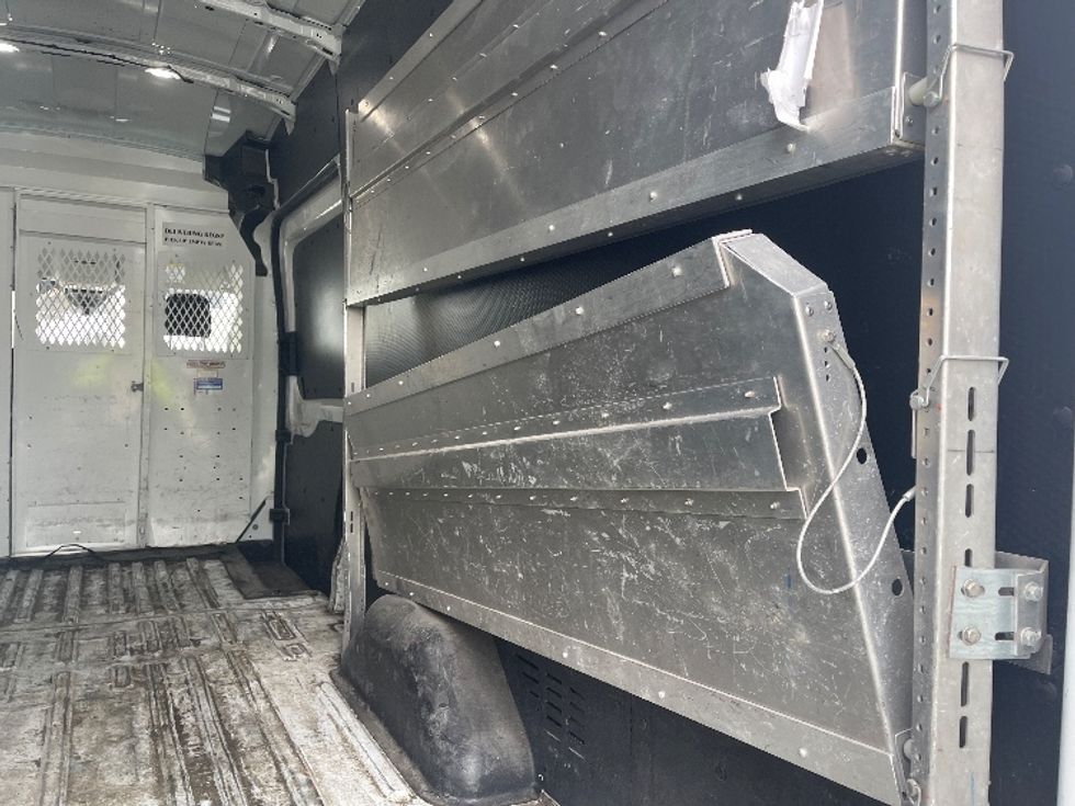 Cargo Van (Panel Van)-Light and Medium Duty Trucks-Ford-2021-Transit 350-Mississauga-ON-204,756\n\t\tkm-$ 21,000 - Image 10