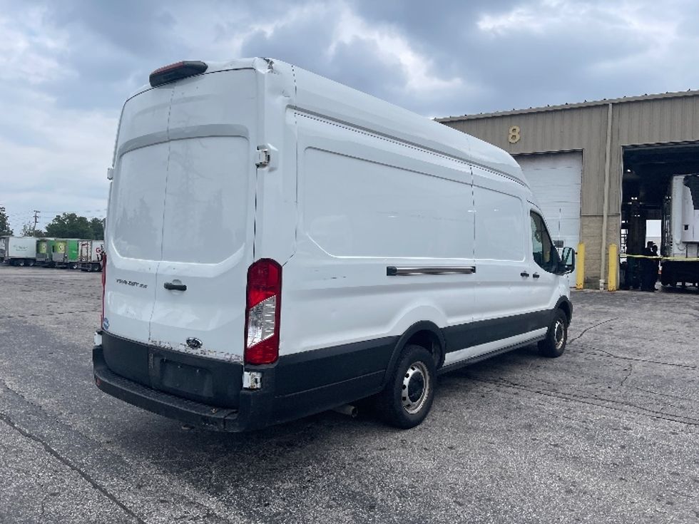 Cargo Van (Panel Van)-Light and Medium Duty Trucks-Ford-2021-Transit 350-Mississauga-ON-204,756\n\t\tkm-$ 21,000 - Image 11