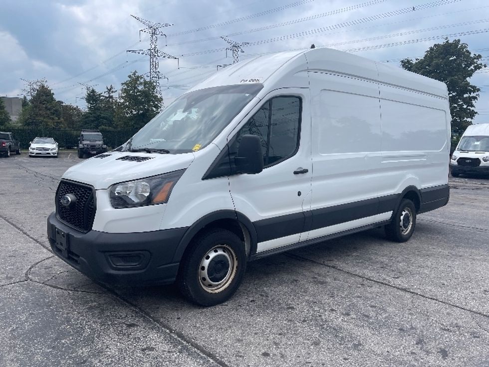 Cargo Van (Panel Van)-Light and Medium Duty Trucks-Ford-2021-Transit 350-Mississauga-ON-204,756\n\t\tkm-$ 21,000 - Image 3