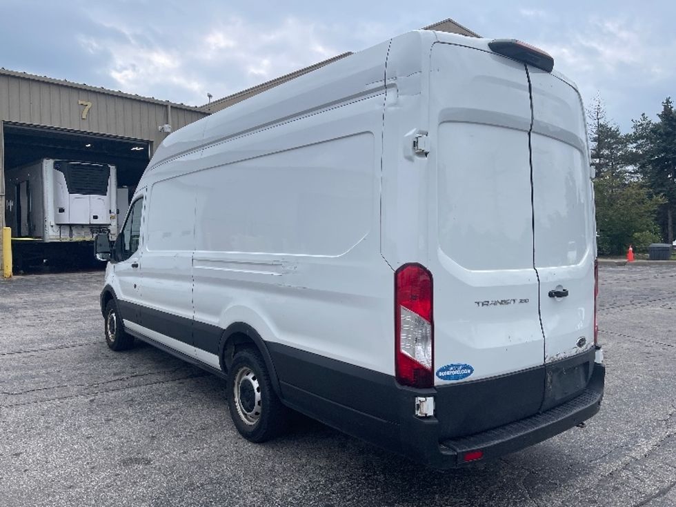 Cargo Van (Panel Van)-Light and Medium Duty Trucks-Ford-2021-Transit 350-Mississauga-ON-204,756\n\t\tkm-$ 21,000 - Image 5