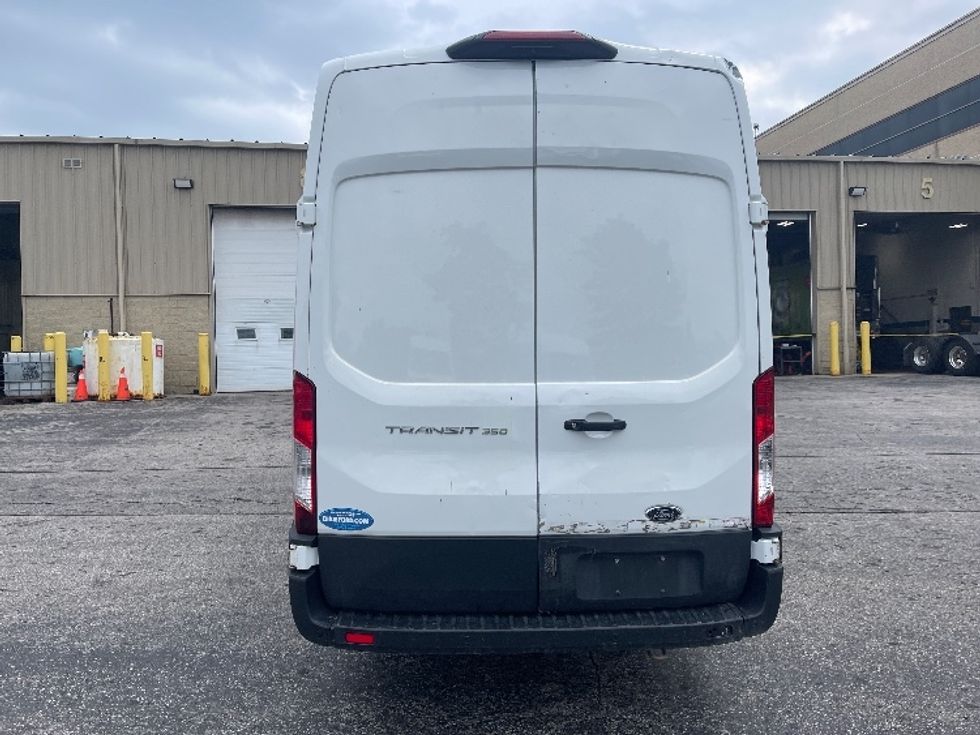 Cargo Van (Panel Van)-Light and Medium Duty Trucks-Ford-2021-Transit 350-Mississauga-ON-204,756\n\t\tkm-$ 21,000 - Image 6
