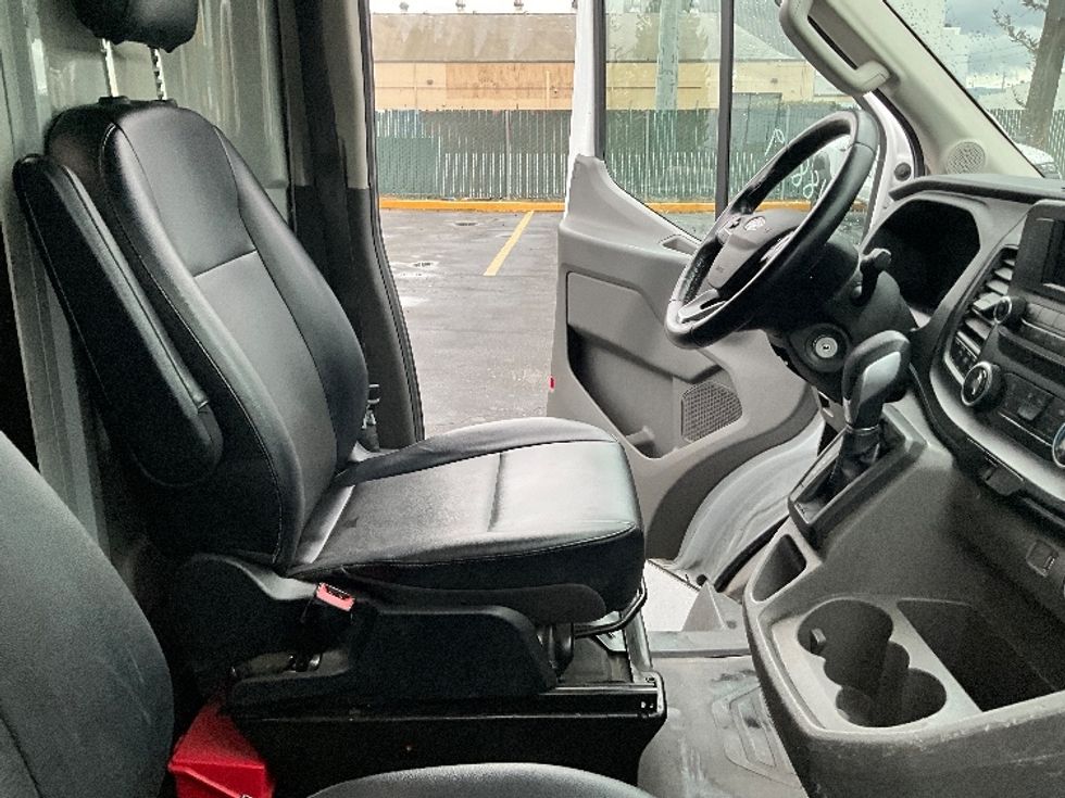 Cargo Van (Panel Van)-Light and Medium Duty Trucks-Ford-2021-Transit 350-Santa Clara-CA-88,071\n\t\tmiles-$ 31,000 - Image 22