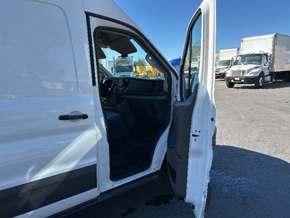 Cargo Van (Panel Van)-Light and Medium Duty Trucks-Ford-2021-Transit 350-West Sacramento-CA-100,250\n\t\tmiles-$ 29,750 - Image 20