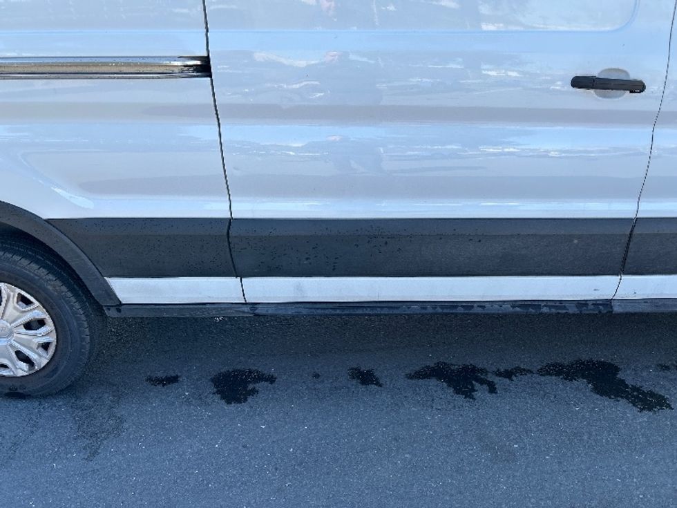 Cargo Van (Panel Van)-Light and Medium Duty Trucks-Ford-2021-Transit 350-West Sacramento-CA-100,250\n\t\tmiles-$ 29,750 - Image 27