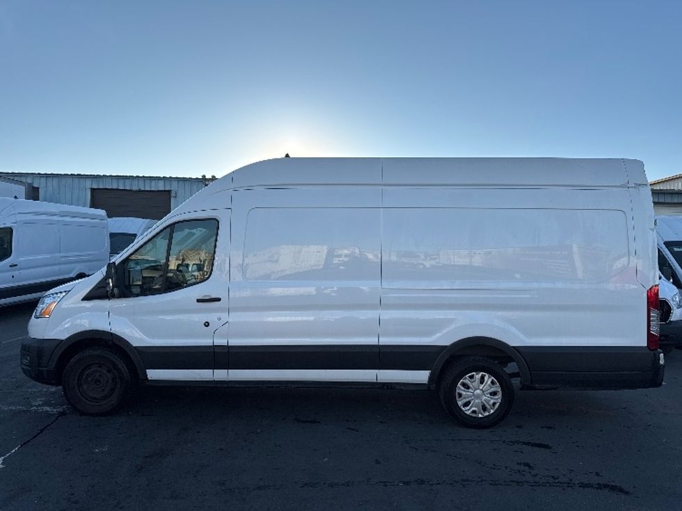 Cargo Van (Panel Van)-Light and Medium Duty Trucks-Ford-2021-Transit 350-West Sacramento-CA-103,494\n\t\tmiles-$ 18,500 - Image 4