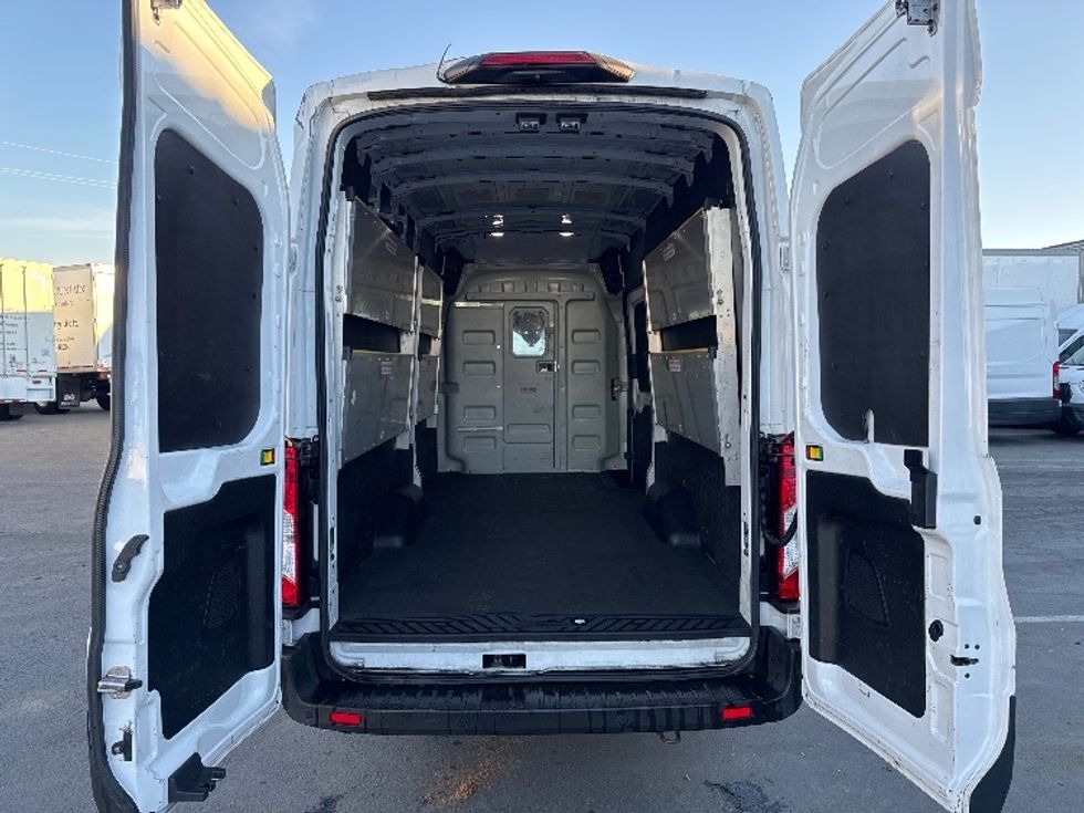 Cargo Van (Panel Van)-Light and Medium Duty Trucks-Ford-2021-Transit 350-West Sacramento-CA-103,494\n\t\tmiles-$ 18,500 - Image 7