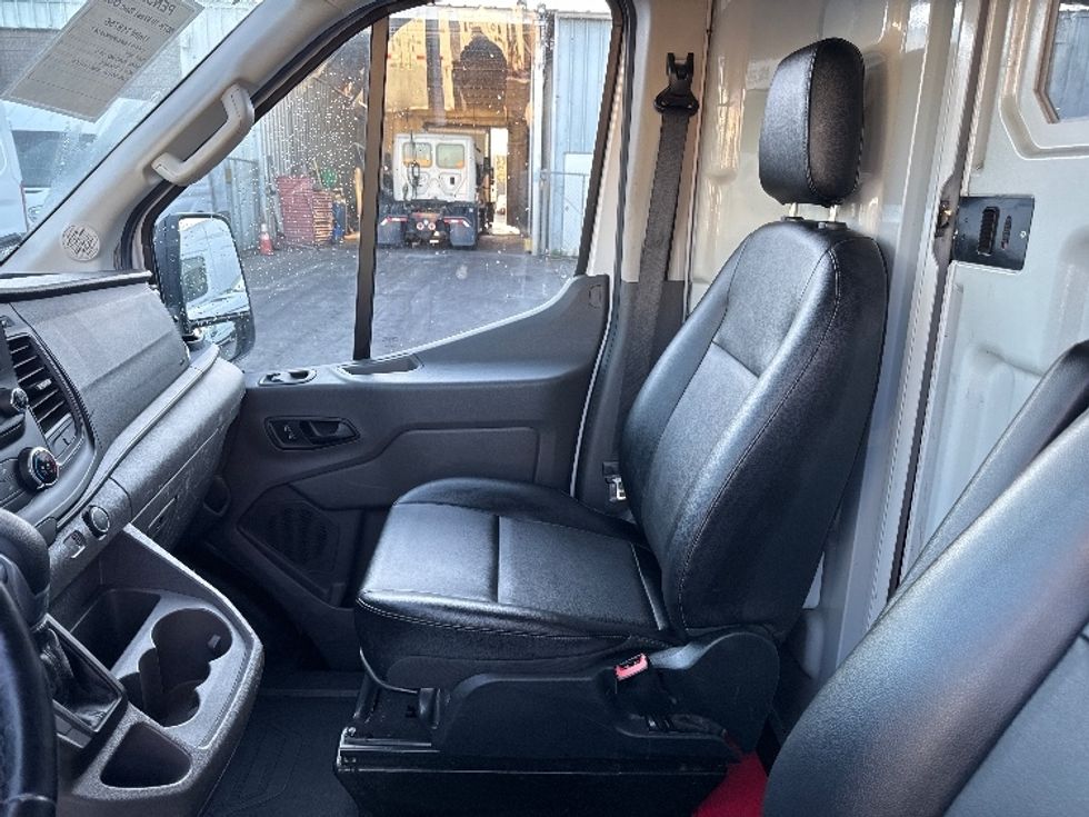 Cargo Van (Panel Van)-Light and Medium Duty Trucks-Ford-2021-Transit 350-West Sacramento-CA-103,494\n\t\tmiles-$ 18,500 - Image 17
