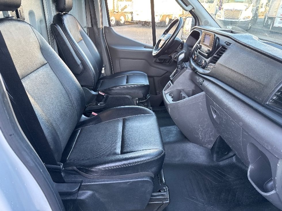 Cargo Van (Panel Van)-Light and Medium Duty Trucks-Ford-2021-Transit 350-West Sacramento-CA-103,494\n\t\tmiles-$ 18,500 - Image 20