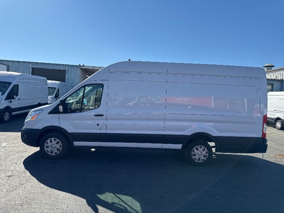 Cargo Van (Panel Van)-Light and Medium Duty Trucks-Ford-2021-Transit 350-West Sacramento-CA-105,641\n\t\tmiles-$ 26,500 - Image 4