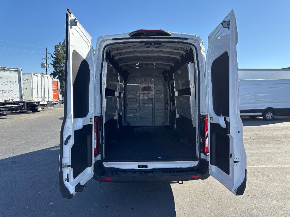 Cargo Van (Panel Van)-Light and Medium Duty Trucks-Ford-2021-Transit 350-West Sacramento-CA-105,641\n\t\tmiles-$ 26,500 - Image 7