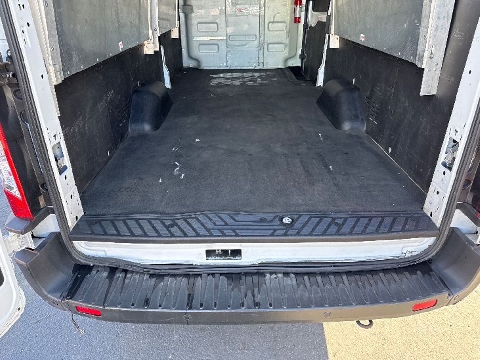 Cargo Van (Panel Van)-Light and Medium Duty Trucks-Ford-2021-Transit 350-West Sacramento-CA-105,641\n\t\tmiles-$ 26,500 - Image 9