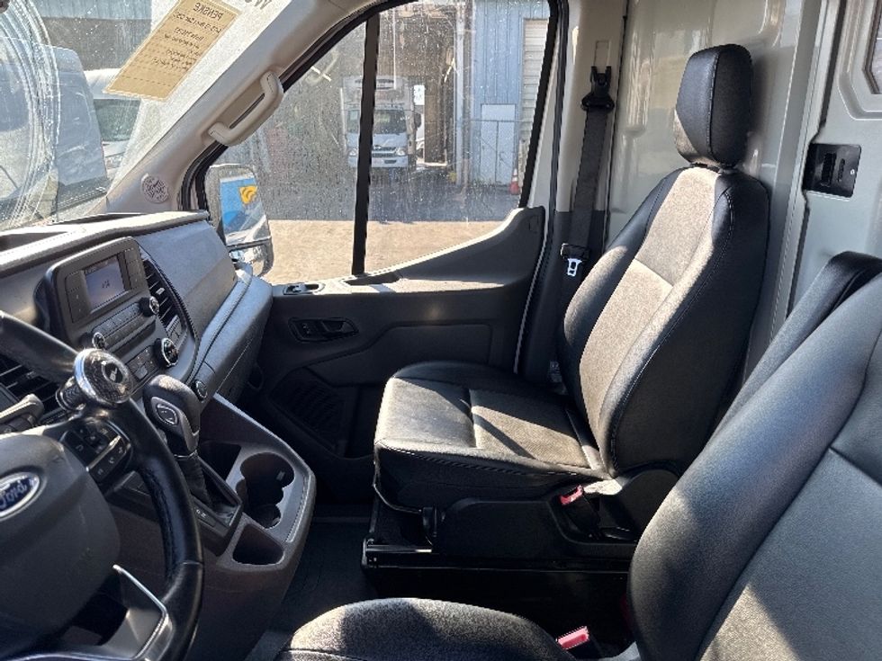 Cargo Van (Panel Van)-Light and Medium Duty Trucks-Ford-2021-Transit 350-West Sacramento-CA-105,641\n\t\tmiles-$ 26,500 - Image 17