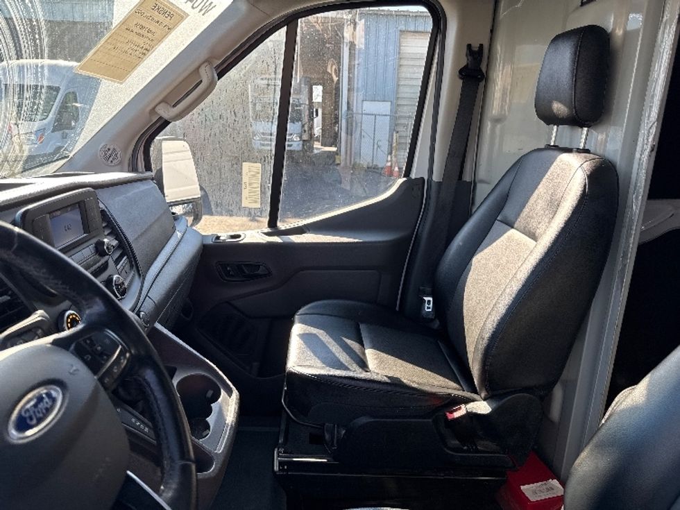 Cargo Van (Panel Van)-Light and Medium Duty Trucks-Ford-2021-Transit 350-West Sacramento-CA-113,988\n\t\tmiles-$ 26,000 - Image 17