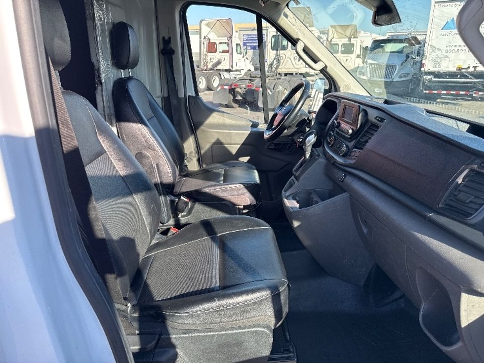 Cargo Van (Panel Van)-Light and Medium Duty Trucks-Ford-2021-Transit 350-West Sacramento-CA-113,988\n\t\tmiles-$ 26,000 - Image 20