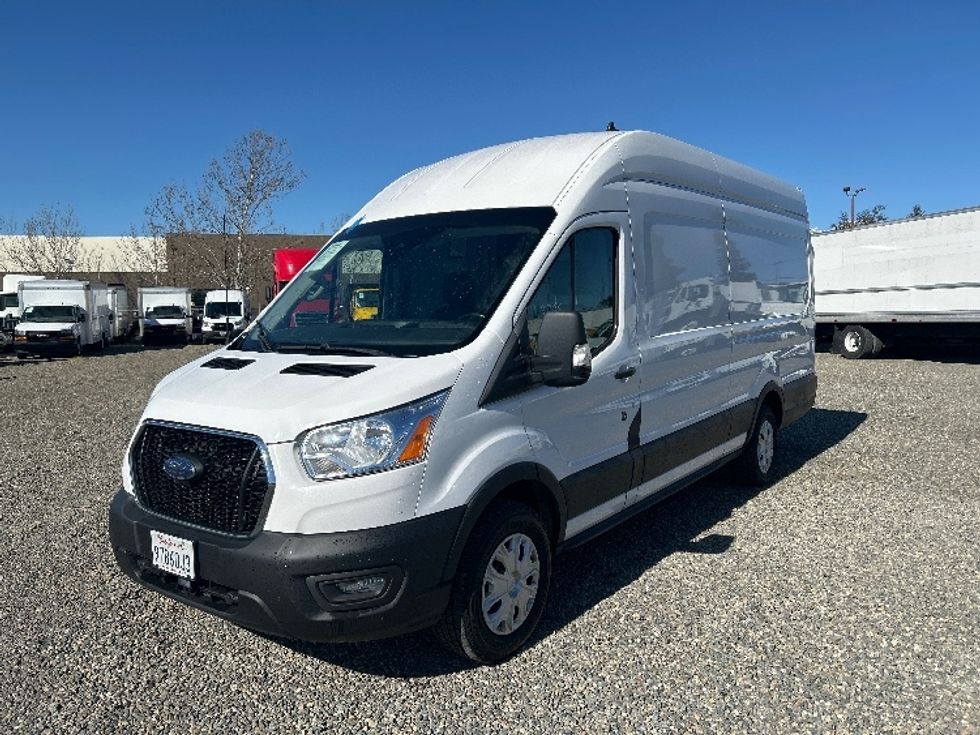 Cargo Van (Panel Van)-Light and Medium Duty Trucks-Ford-2021-Transit 350-West Sacramento-CA-117,090\n\t\tmiles-$ 25,750 - Image 3