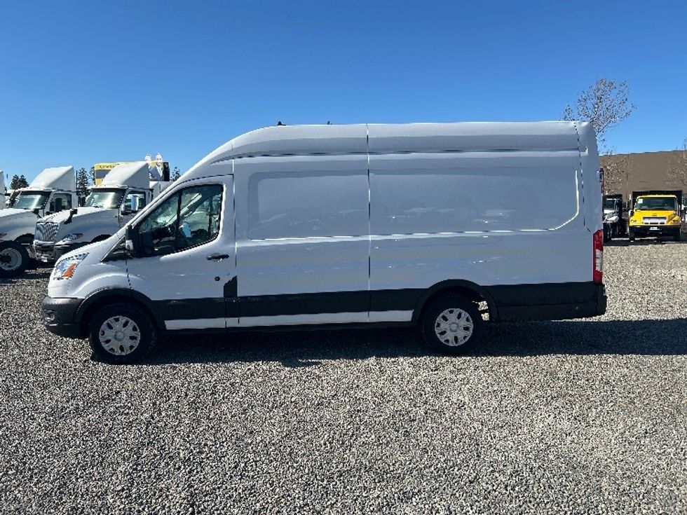 Cargo Van (Panel Van)-Light and Medium Duty Trucks-Ford-2021-Transit 350-West Sacramento-CA-117,090\n\t\tmiles-$ 25,750 - Image 4