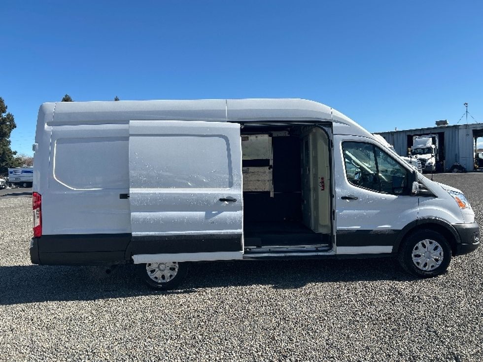 Cargo Van (Panel Van)-Light and Medium Duty Trucks-Ford-2021-Transit 350-West Sacramento-CA-117,090\n\t\tmiles-$ 25,750 - Image 13