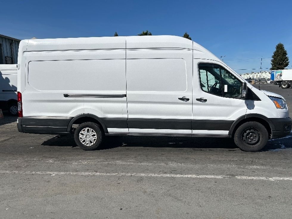 Cargo Van (Panel Van)-Light and Medium Duty Trucks-Ford-2021-Transit 350-West Sacramento-CA-56,987\n\t\tmiles-$ 35,750 - Image 15