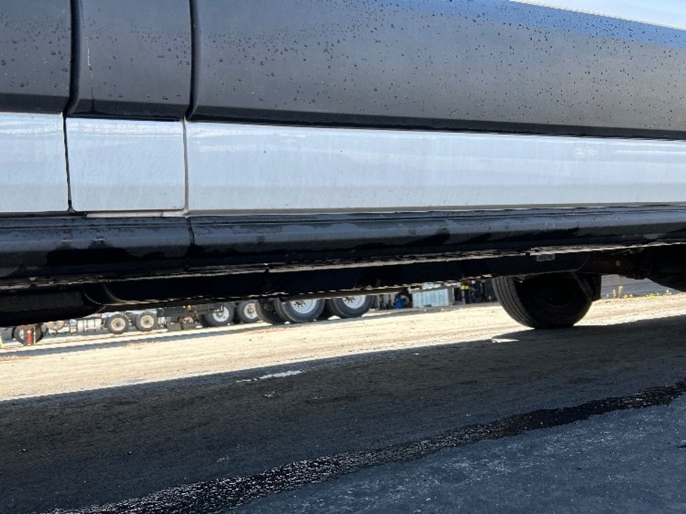 Cargo Van (Panel Van)-Light and Medium Duty Trucks-Ford-2021-Transit 350-West Sacramento-CA-56,987\n\t\tmiles-$ 35,750 - Image 5