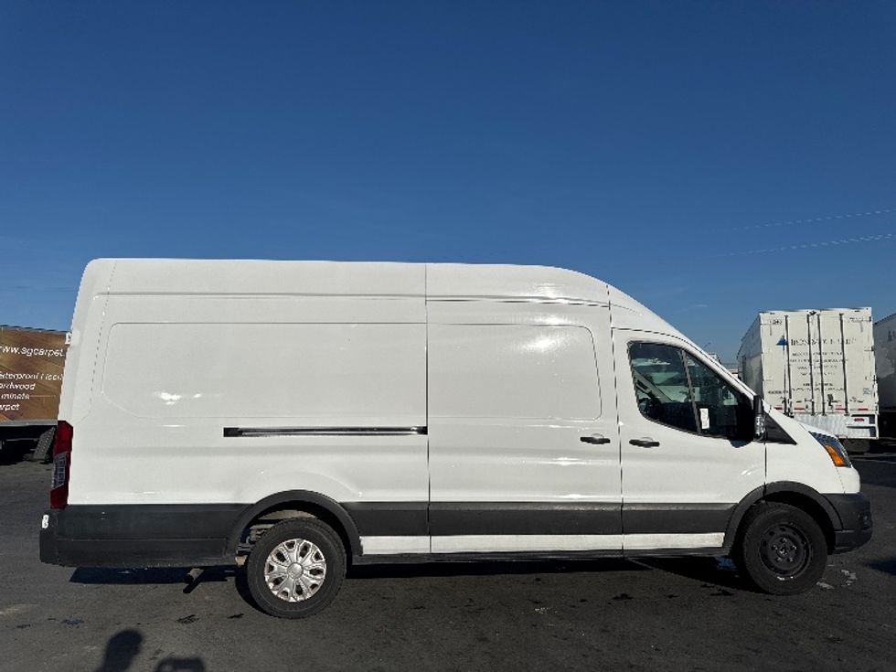Cargo Van (Panel Van)-Light and Medium Duty Trucks-Ford-2021-Transit 350-West Sacramento-CA-85,618\n\t\tmiles-$ 28,250 - Image 13
