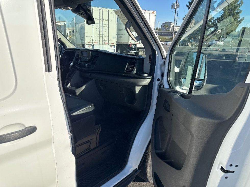 Cargo Van (Panel Van)-Light and Medium Duty Trucks-Ford-2021-Transit 350-West Sacramento-CA-85,618\n\t\tmiles-$ 28,250 - Image 18