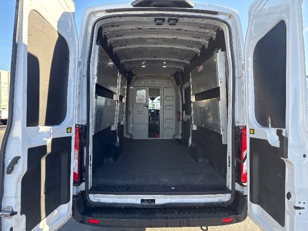Cargo Van (Panel Van)-Light and Medium Duty Trucks-Ford-2021-Transit 350-West Sacramento-CA-85,618\n\t\tmiles-$ 28,250 - Image 8