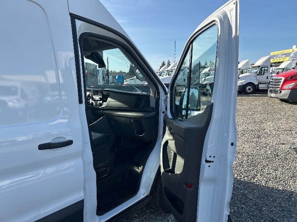 Cargo Van (Panel Van)-Light and Medium Duty Trucks-Ford-2021-Transit 350-West Sacramento-CA-86,206\n\t\tmiles-$ 28,000 - Image 18
