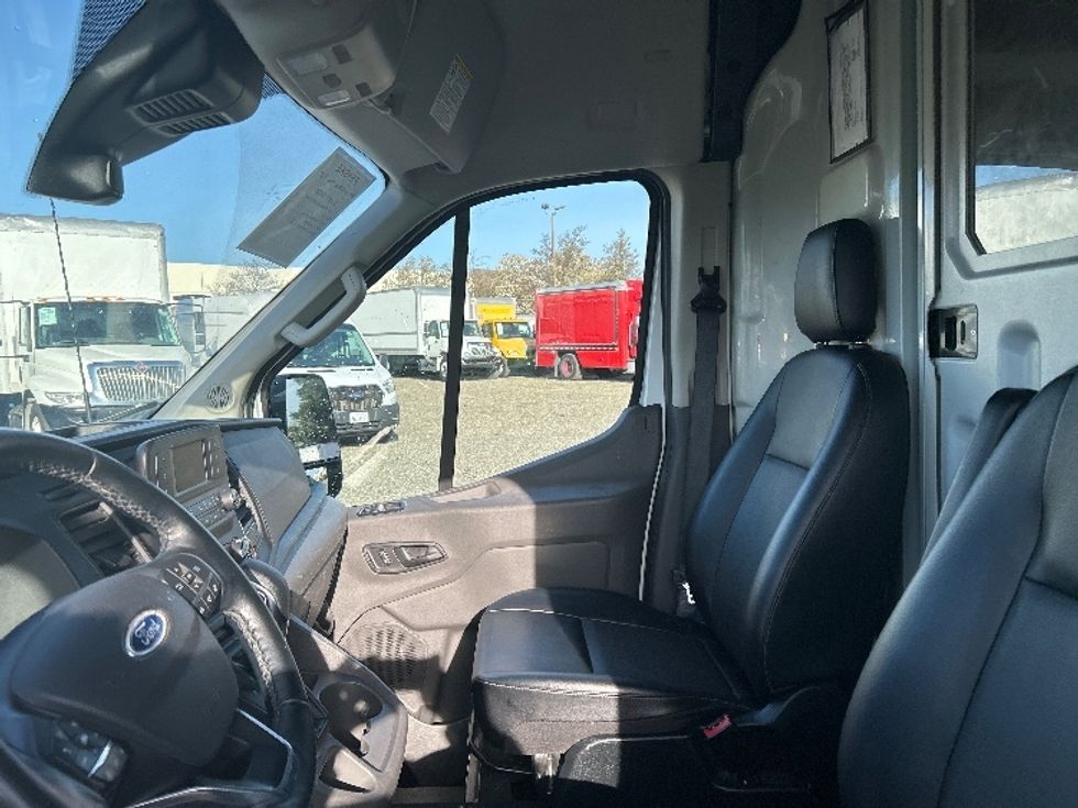 Cargo Van (Panel Van)-Light and Medium Duty Trucks-Ford-2021-Transit 350-West Sacramento-CA-86,206\n\t\tmiles-$ 28,000 - Image 17