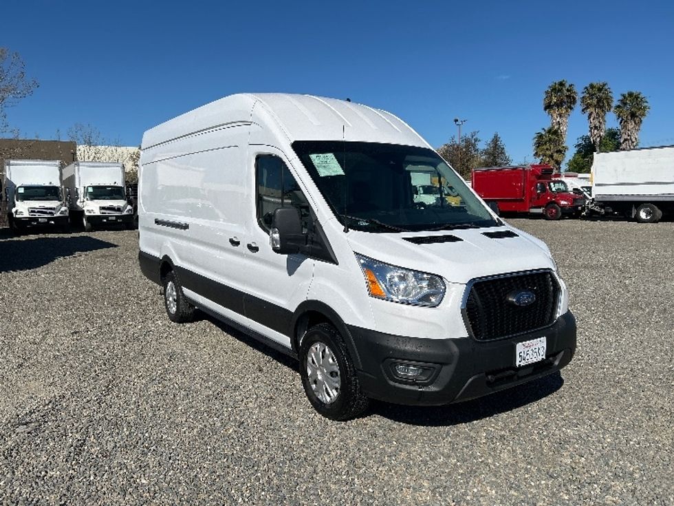 Cargo Van (Panel Van)-Light and Medium Duty Trucks-Ford-2021-Transit 350-West Sacramento-CA-88,003\n\t\tmiles-$ 27,750 - Image 1