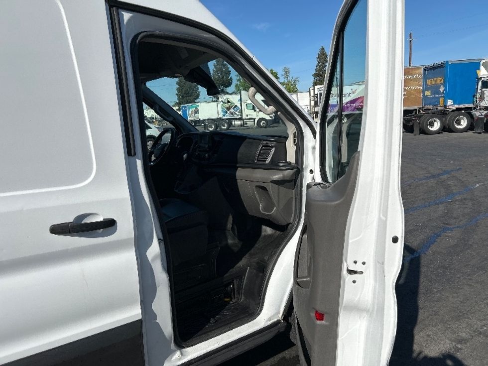 Cargo Van (Panel Van)-Light and Medium Duty Trucks-Ford-2021-Transit 350-West Sacramento-CA-89,478\n\t\tmiles-$ 33,000 - Image 20
