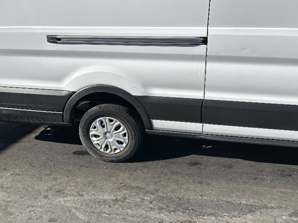 Cargo Van (Panel Van)-Light and Medium Duty Trucks-Ford-2021-Transit 350-West Sacramento-CA-89,478\n\t\tmiles-$ 33,000 - Image 27