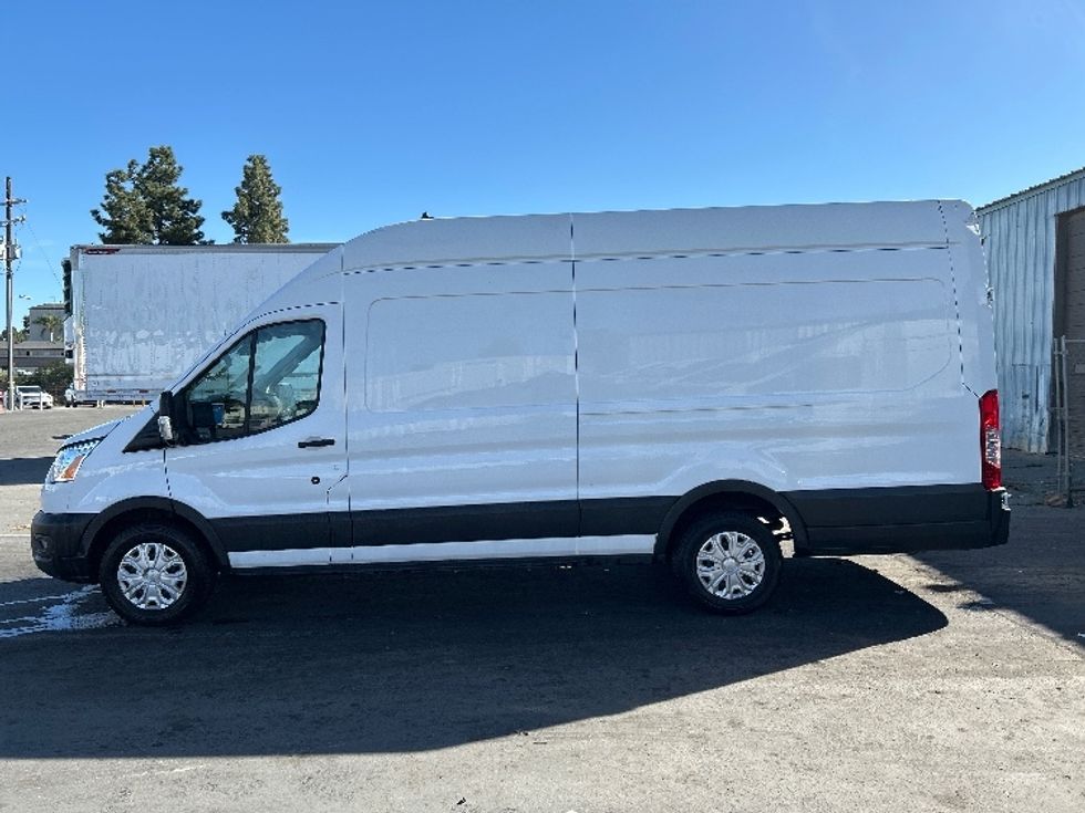 Cargo Van (Panel Van)-Light and Medium Duty Trucks-Ford-2021-Transit 350-West Sacramento-CA-89,478\n\t\tmiles-$ 33,000 - Image 4
