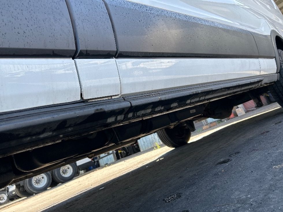 Cargo Van (Panel Van)-Light and Medium Duty Trucks-Ford-2021-Transit 350-West Sacramento-CA-89,478\n\t\tmiles-$ 33,000 - Image 5