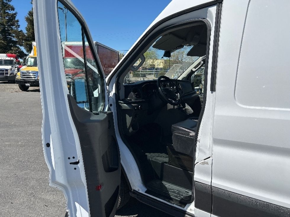 Cargo Van (Panel Van)-Light and Medium Duty Trucks-Ford-2021-Transit 350-West Sacramento-CA-90,928\n\t\tmiles-$ 30,750 - Image 16
