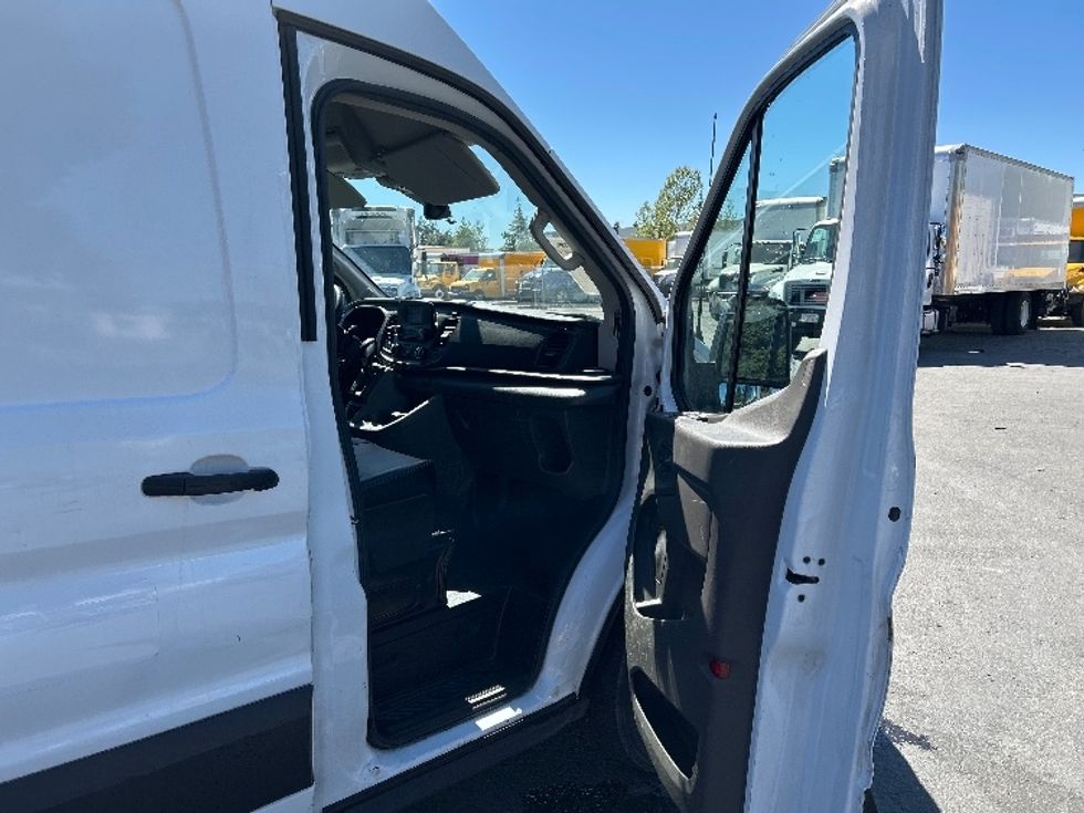 Cargo Van (Panel Van)-Light and Medium Duty Trucks-Ford-2021-Transit 350-West Sacramento-CA-90,928\n\t\tmiles-$ 30,750 - Image 20