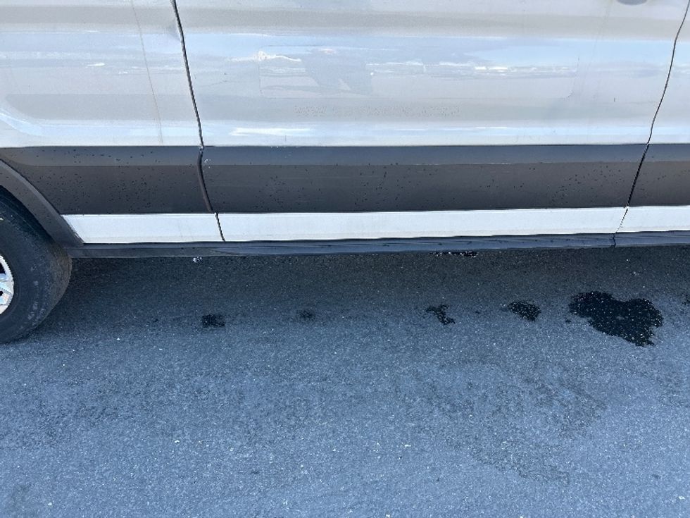 Cargo Van (Panel Van)-Light and Medium Duty Trucks-Ford-2021-Transit 350-West Sacramento-CA-90,928\n\t\tmiles-$ 30,750 - Image 27