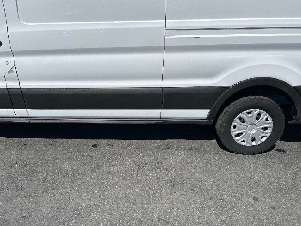 Cargo Van (Panel Van)-Light and Medium Duty Trucks-Ford-2021-Transit 350-West Sacramento-CA-90,928\n\t\tmiles-$ 30,750 - Image 28