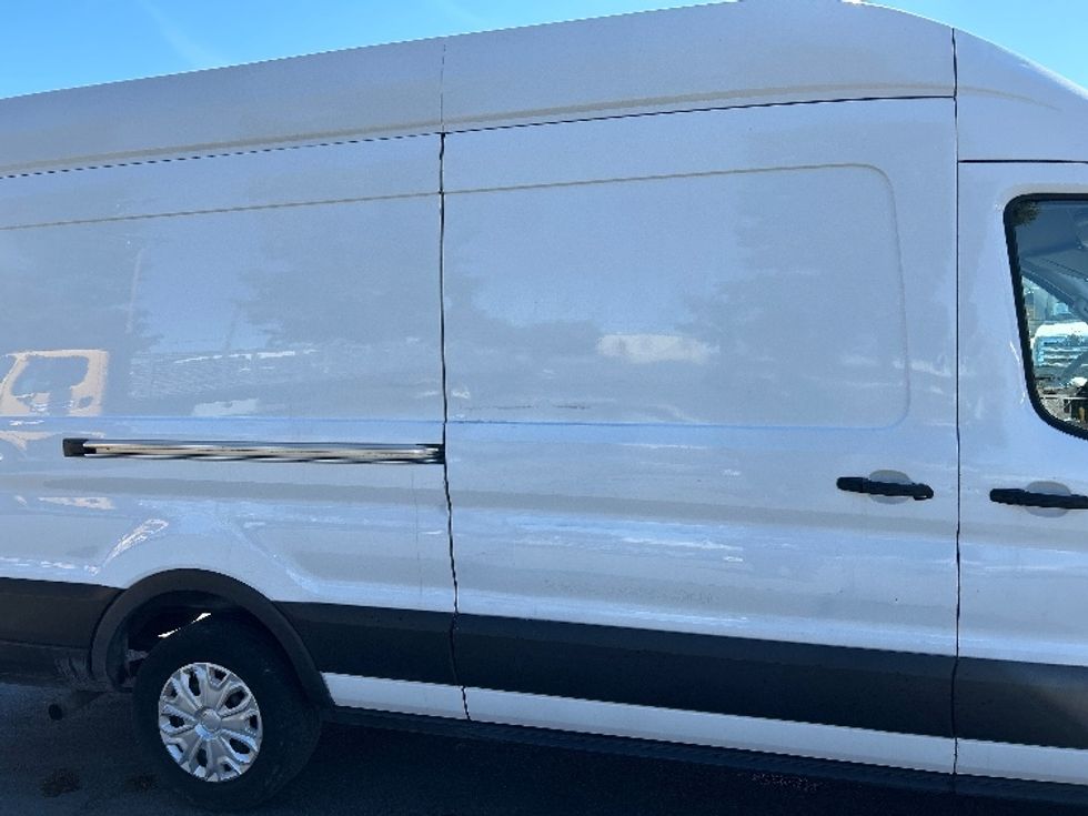 Cargo Van (Panel Van)-Light and Medium Duty Trucks-Ford-2021-Transit 350-West Sacramento-CA-90,928\n\t\tmiles-$ 30,750 - Image 26