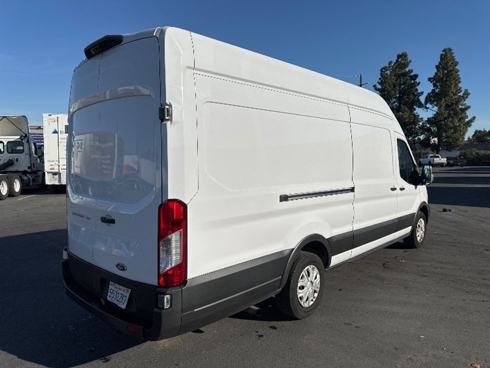 Cargo Van (Panel Van)-Light and Medium Duty Trucks-Ford-2021-Transit 350-West Sacramento-CA-92,821\n\t\tmiles-$ 28,000 - Image 11