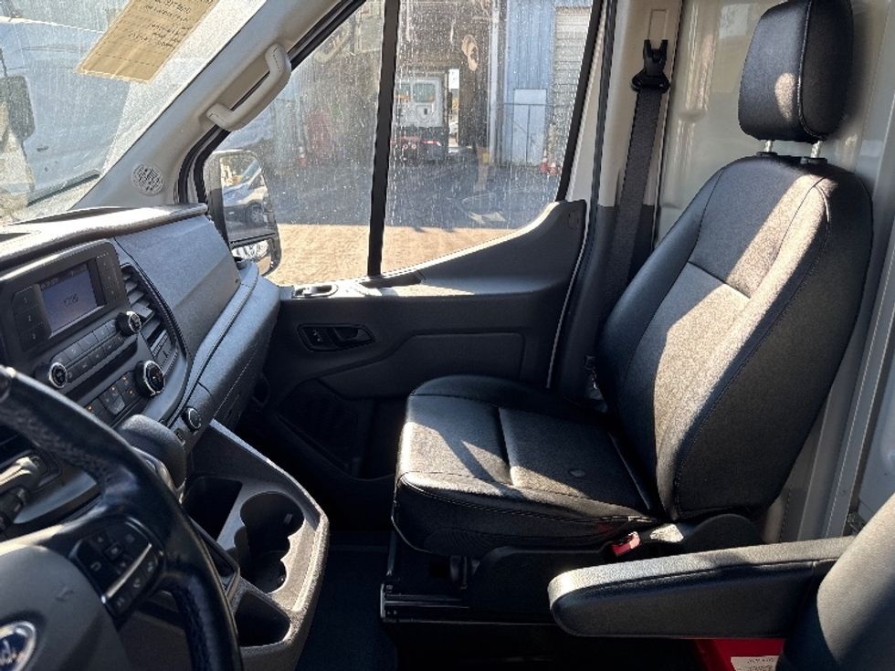 Cargo Van (Panel Van)-Light and Medium Duty Trucks-Ford-2021-Transit 350-West Sacramento-CA-92,821\n\t\tmiles-$ 28,000 - Image 16