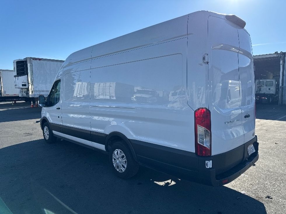 Cargo Van (Panel Van)-Light and Medium Duty Trucks-Ford-2021-Transit 350-West Sacramento-CA-92,821\n\t\tmiles-$ 28,000 - Image 5
