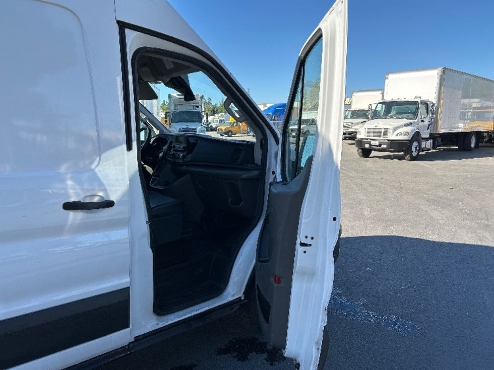 Cargo Van (Panel Van)-Light and Medium Duty Trucks-Ford-2021-Transit 350-West Sacramento-CA-93,578\n\t\tmiles-$ 30,500 - Image 20