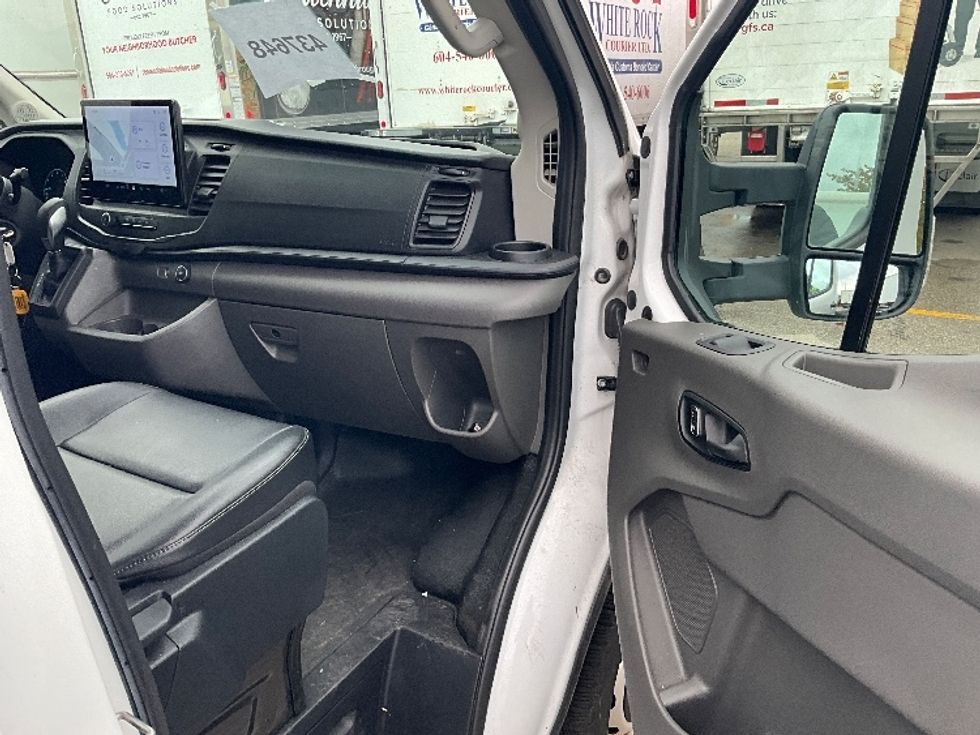 Cargo Van (Panel Van)-Light and Medium Duty Trucks-Ford-2022-Transit 150-Burnaby-BC-52,446\n\t\tkm-$ 51,250 - Image 17