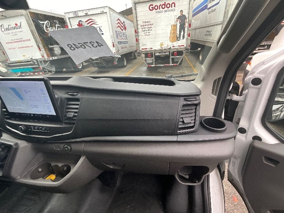 Cargo Van (Panel Van)-Light and Medium Duty Trucks-Ford-2022-Transit 150-Burnaby-BC-52,446\n\t\tkm-$ 51,250 - Image 18