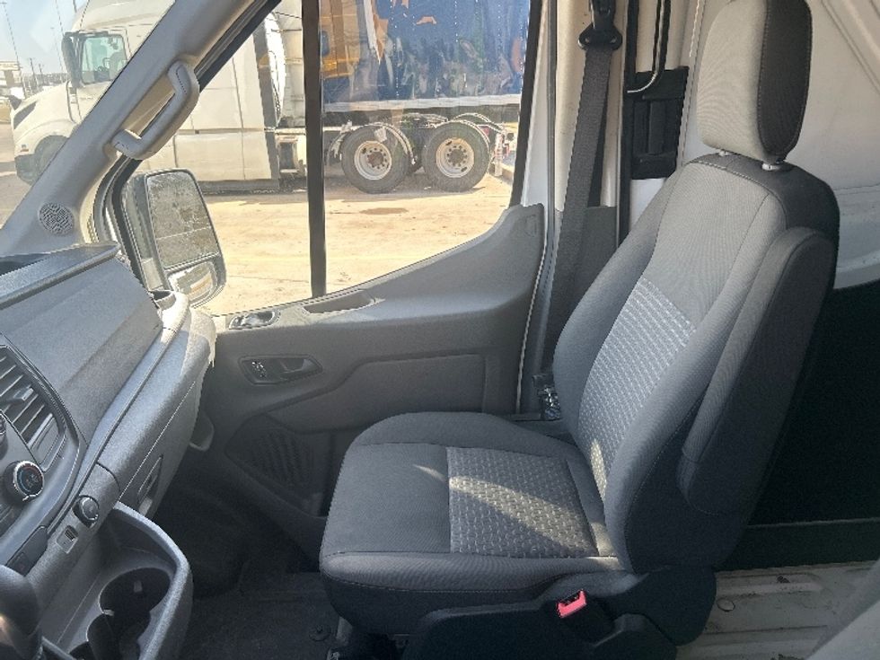 Cargo Van (Panel Van)-Light and Medium Duty Trucks-Ford-2022-Transit 150-Fort Worth-TX-154,224\n\t\tmiles-$ 21,500 - Image 16